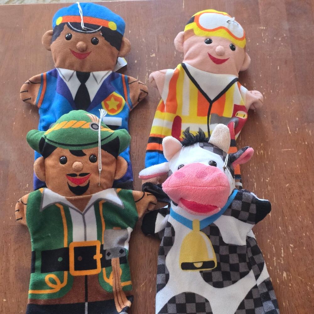4 hand puppets